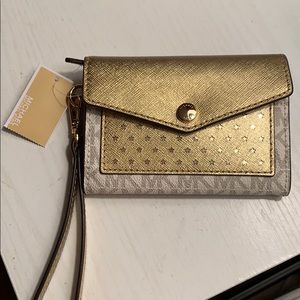 Michael Kors wristlet